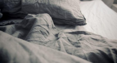 10 Jenis Bahan Sprei yang Bagus dan Adem