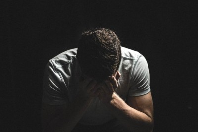 5 Penyebab Gelisah Saat Tidur Malam & Cara Mengatasinya